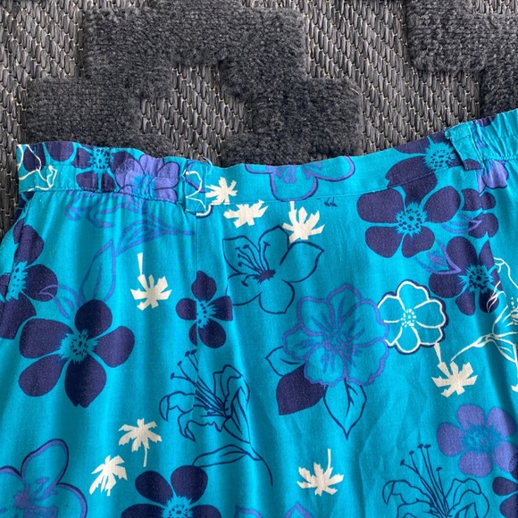 Vintage A-Line Hawaiian Flower Skirt| Sag Harbor - Picture 6 of 7